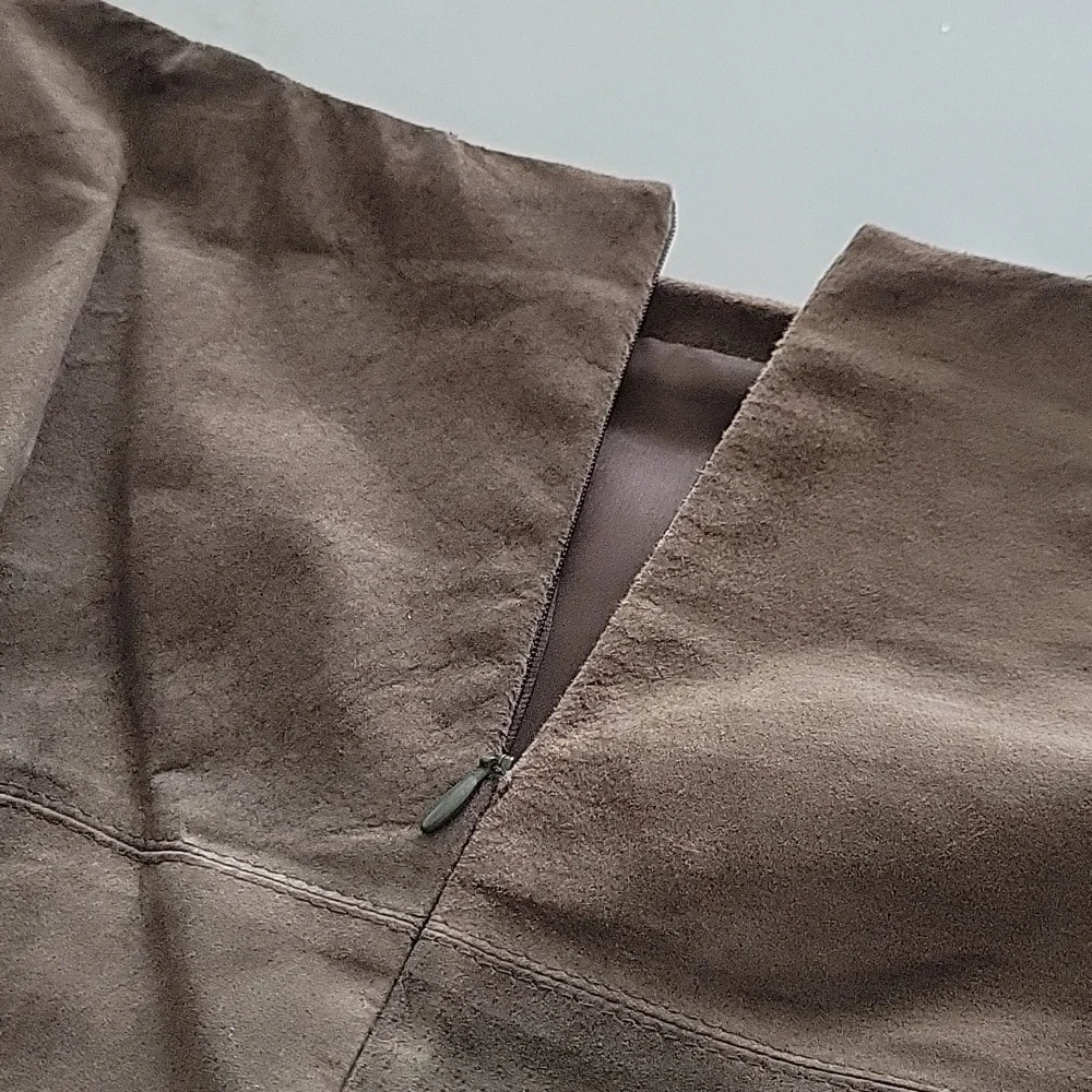 Suede Leather Patch Pencil Skirt - Picture 5 of 7